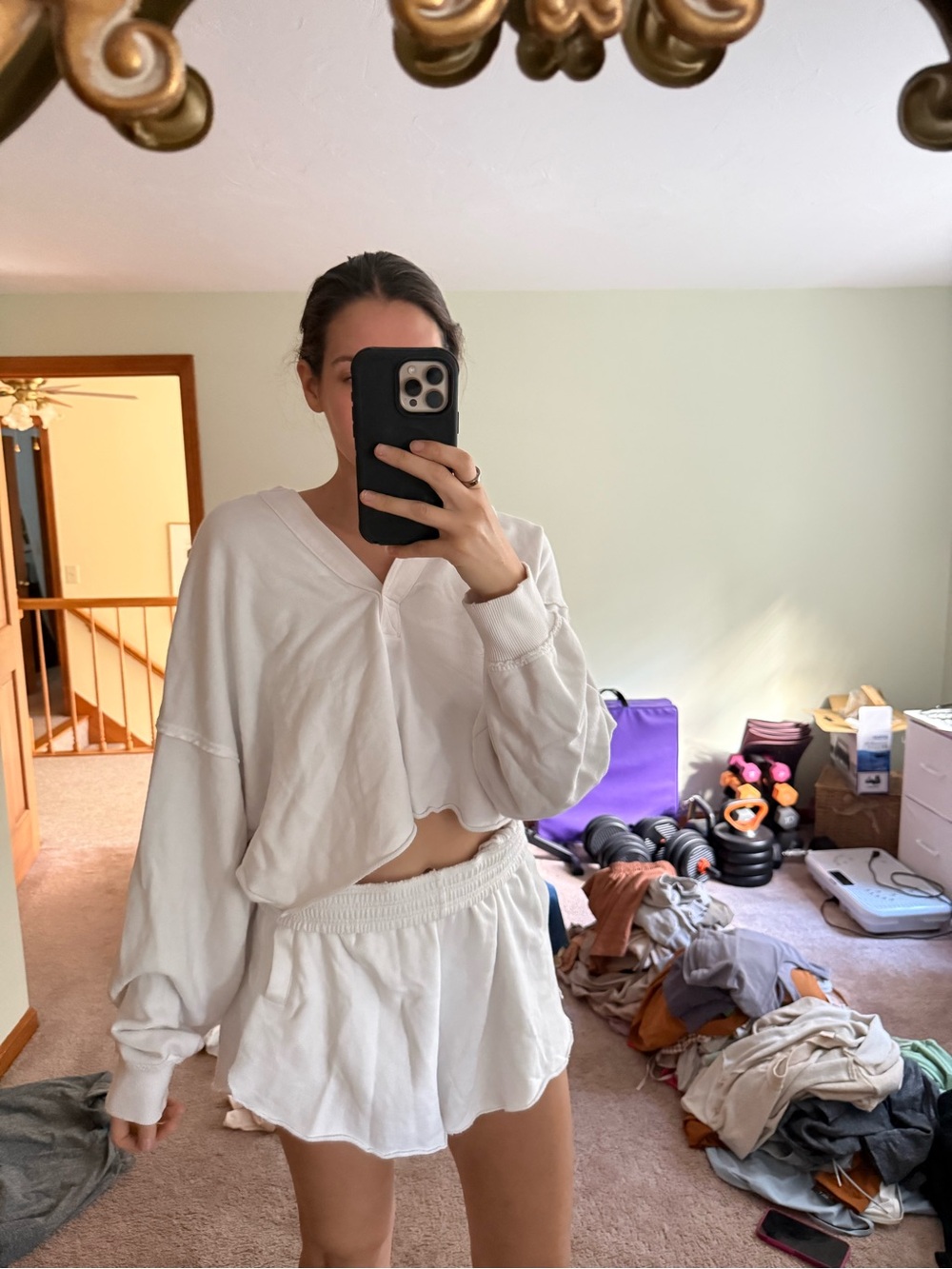 aerie Cropped V‑Neck Sweatshirt in Off‑White